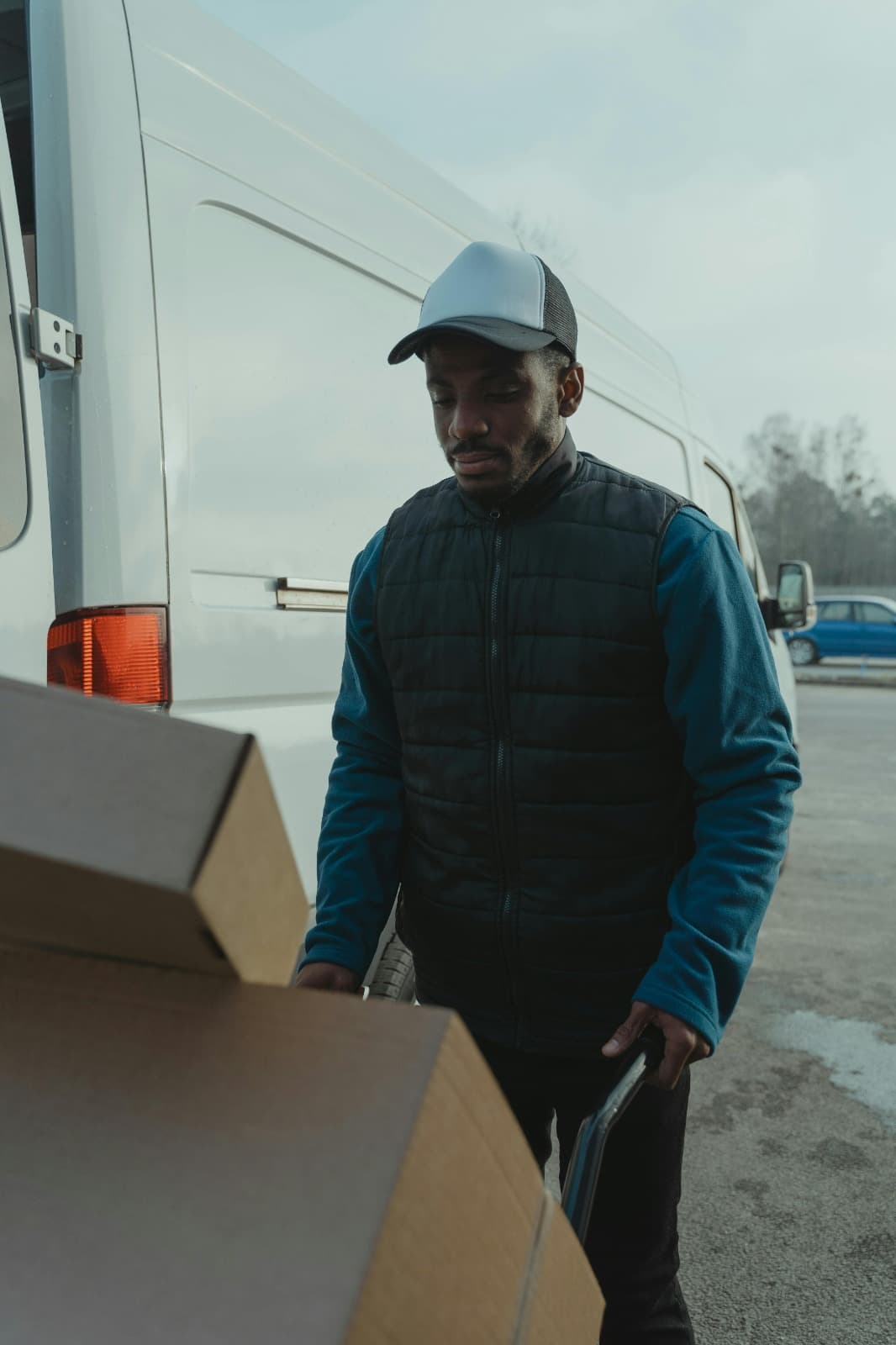 What Is Groupage Shipping from the UK to USA? Complete Guide
