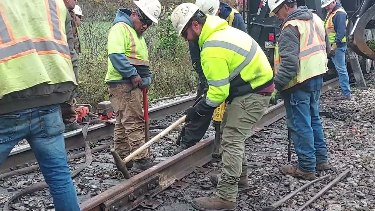 Fast &amp; Safe Railroad Derailment Services