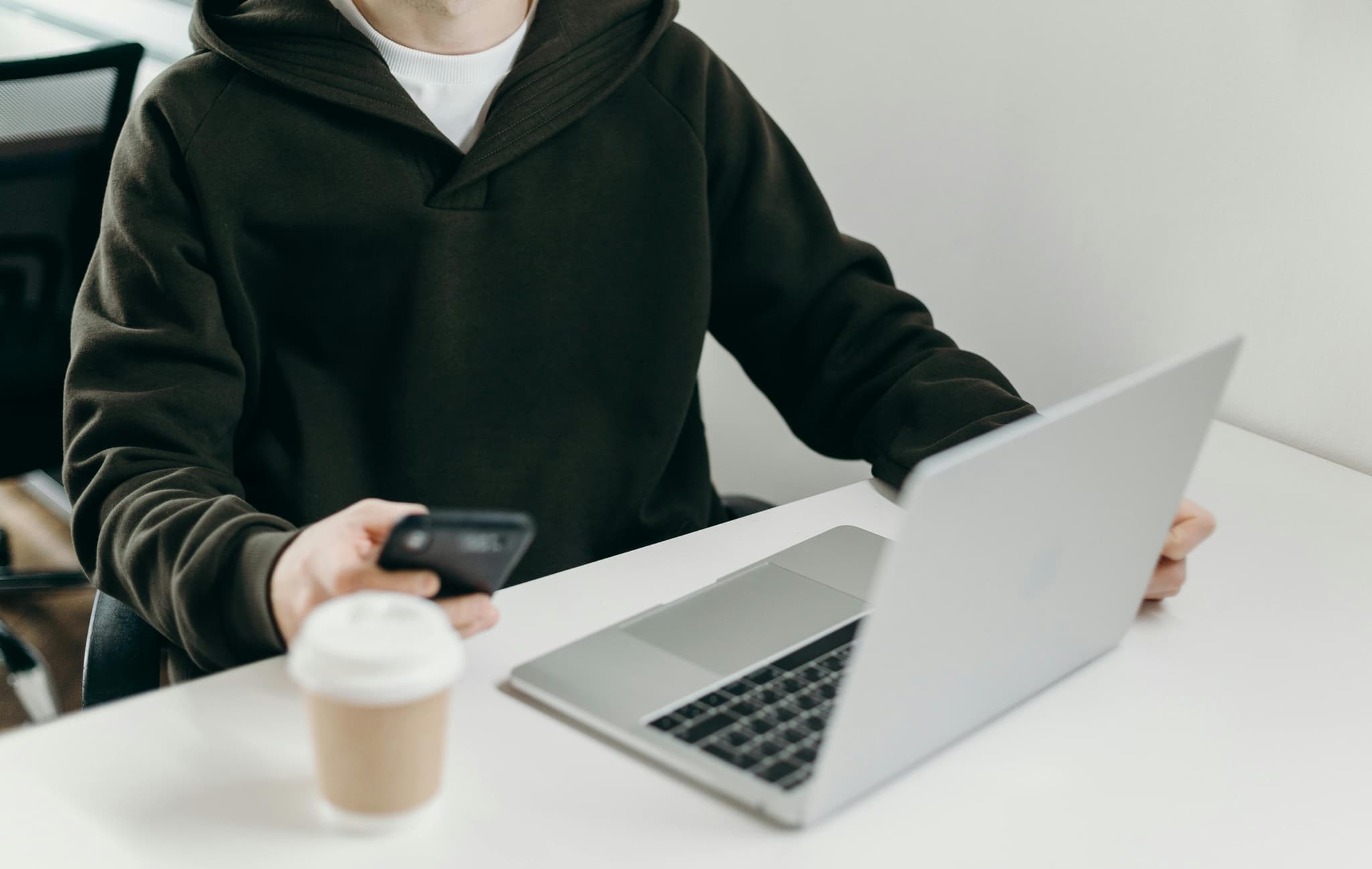 Everyday Essentials: Blank Hoodies for Effortless Style