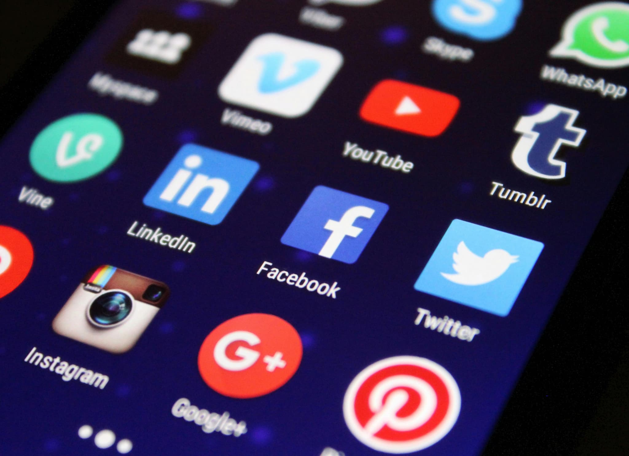 The Cost-Effective Strategy: Rent LinkedIn Profile Accounts