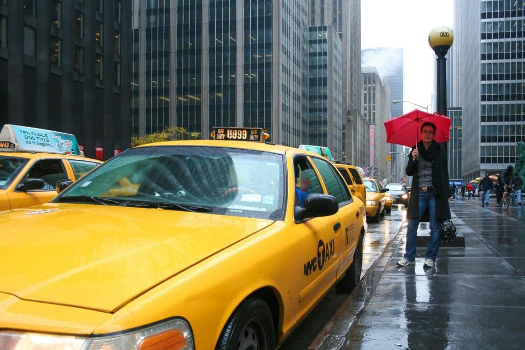 Reliable Cabs in Weybridge: Airport Taxis Weybridge