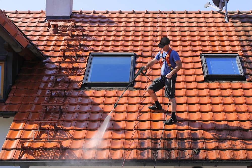 Trusted Roof Cleaning in Springfield NJ for Homes &amp; Businesses