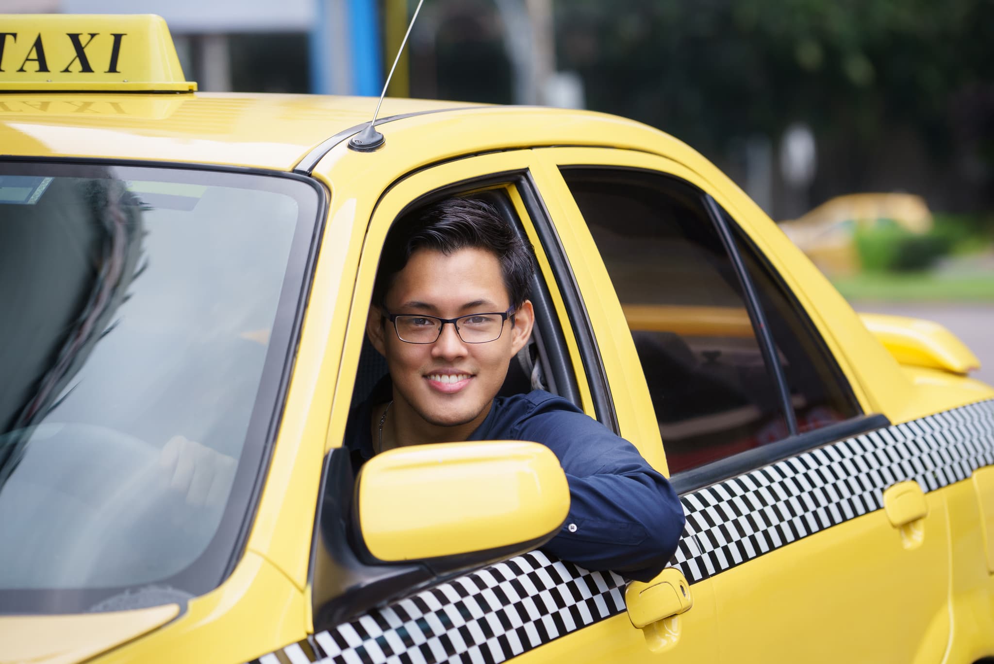 The Best Minicab Company in Walton-on-Thames | Gemini Taxis