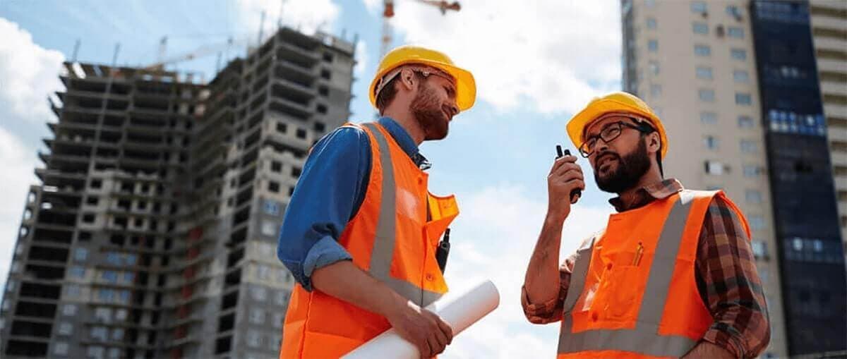How a Concrete Contractor Manages Concrete Placement for Equipment Pads