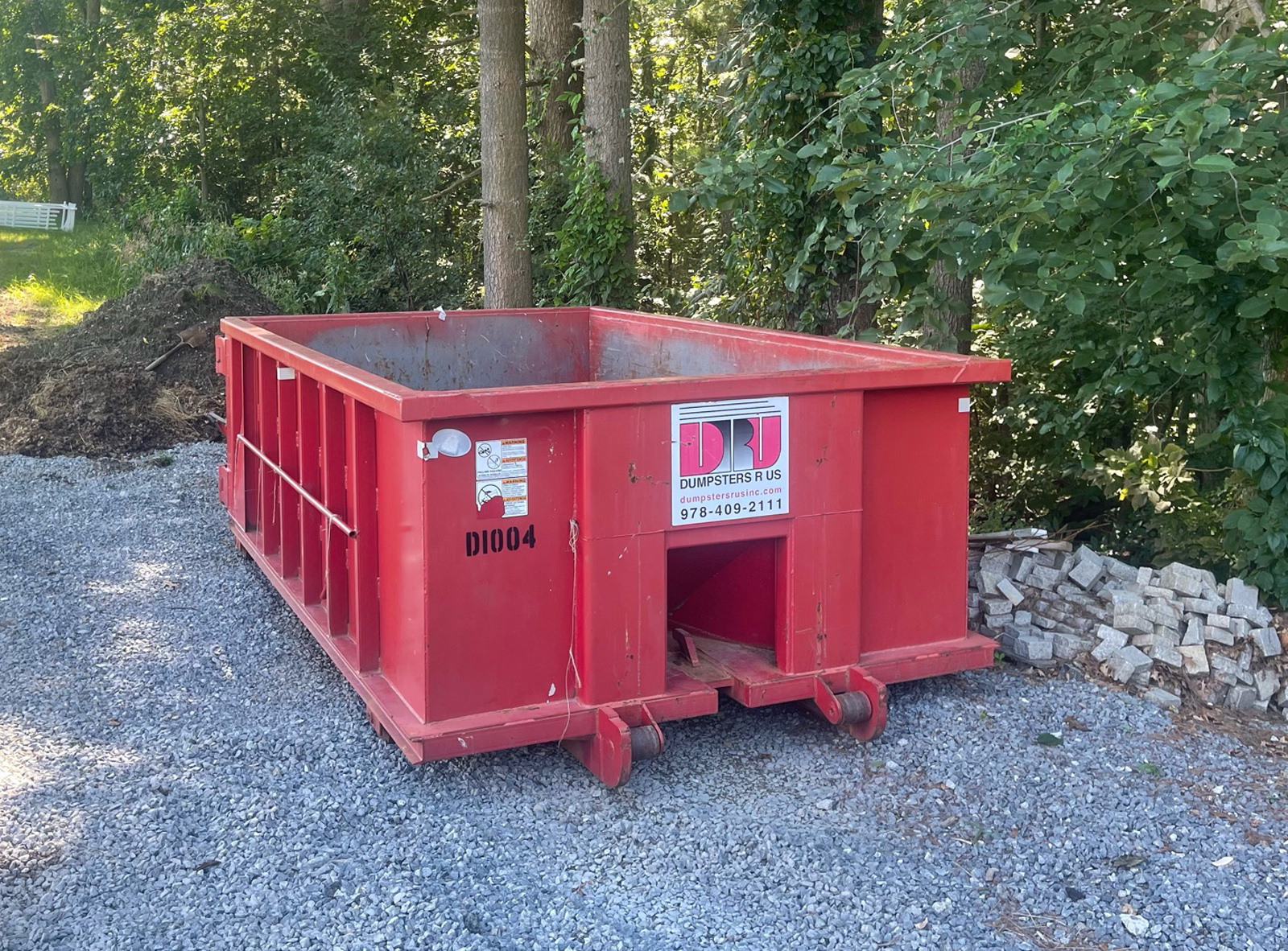 Rent a Dumpster the Smart Way for Business and Home Projects