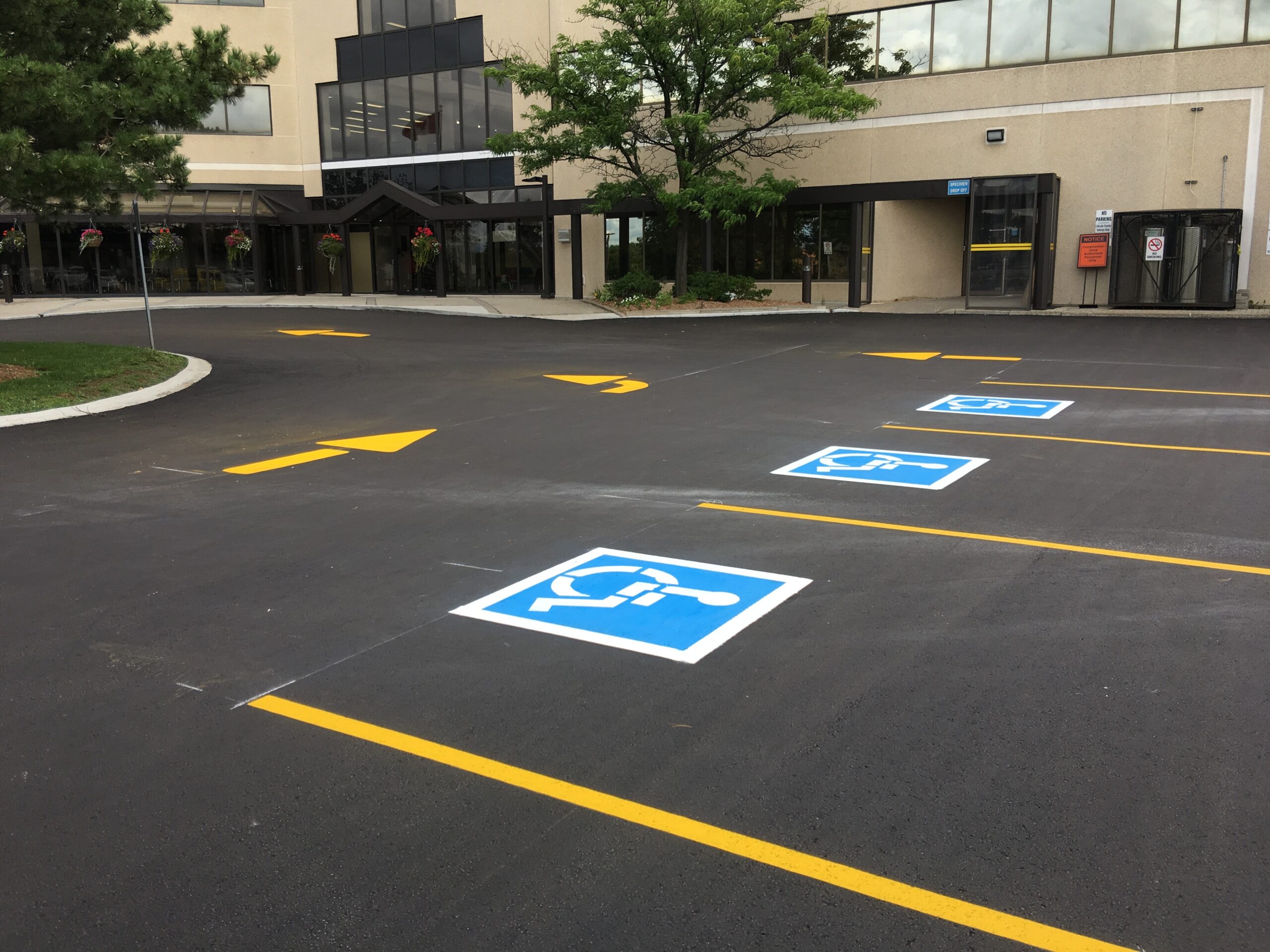 How Often Should Parking Lots Be Restriped Mississippi to Save Costs