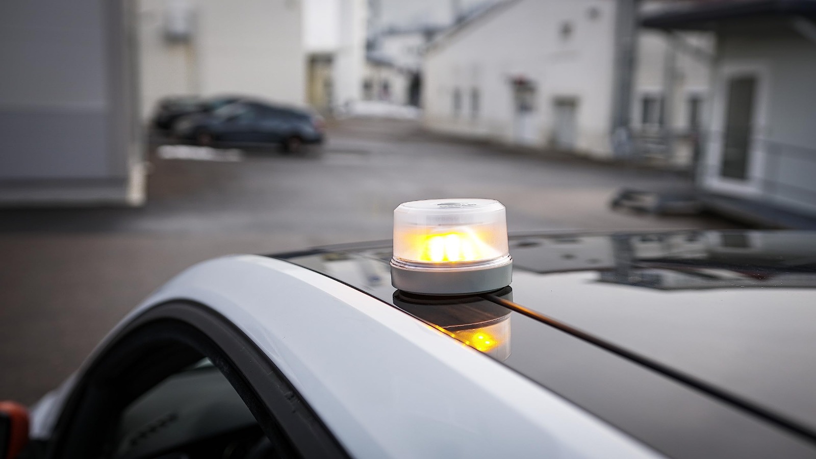 Die Bedeutung der Warnleuchte V16 für die Verkehrssicherheit