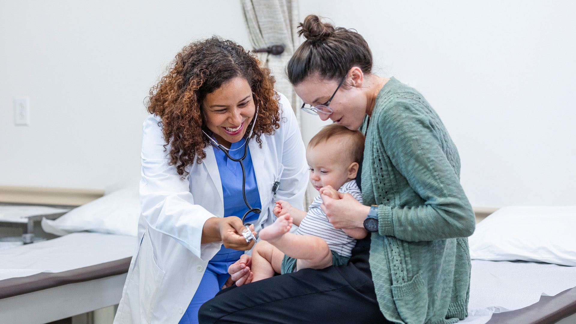 Professional Family Doctor for Complete Family Healthcare