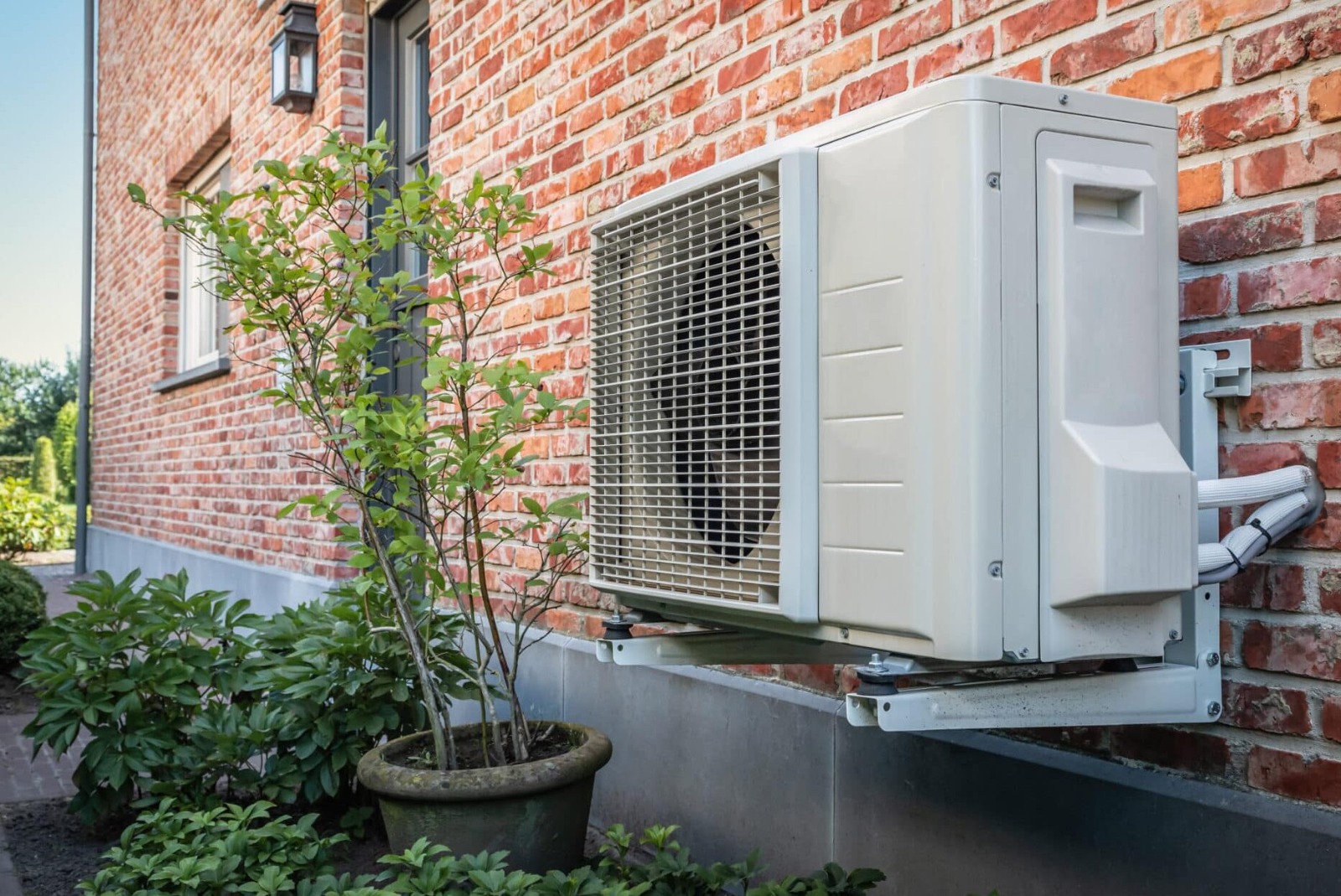 Expert Air Conditioning Installation Services Available at https://www.lancashireairconditioning.com