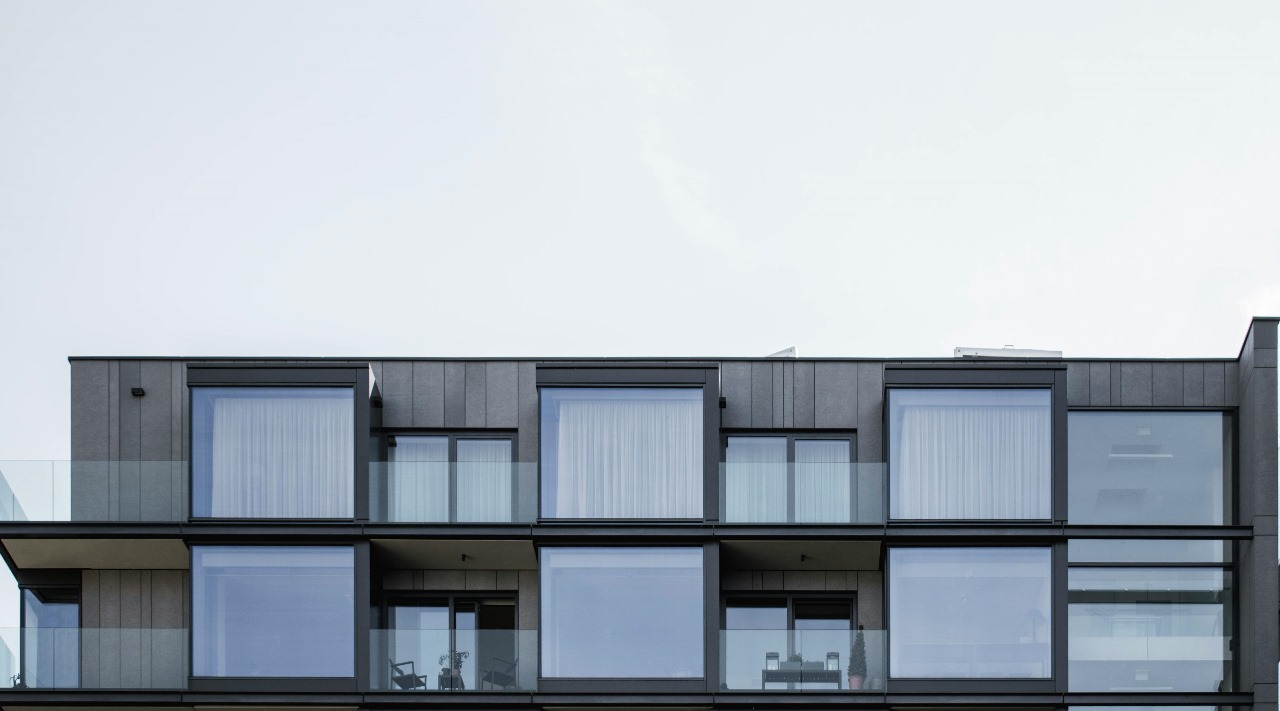 Four-Season Sunroom Inspiration: Bright, Durable, and Modern