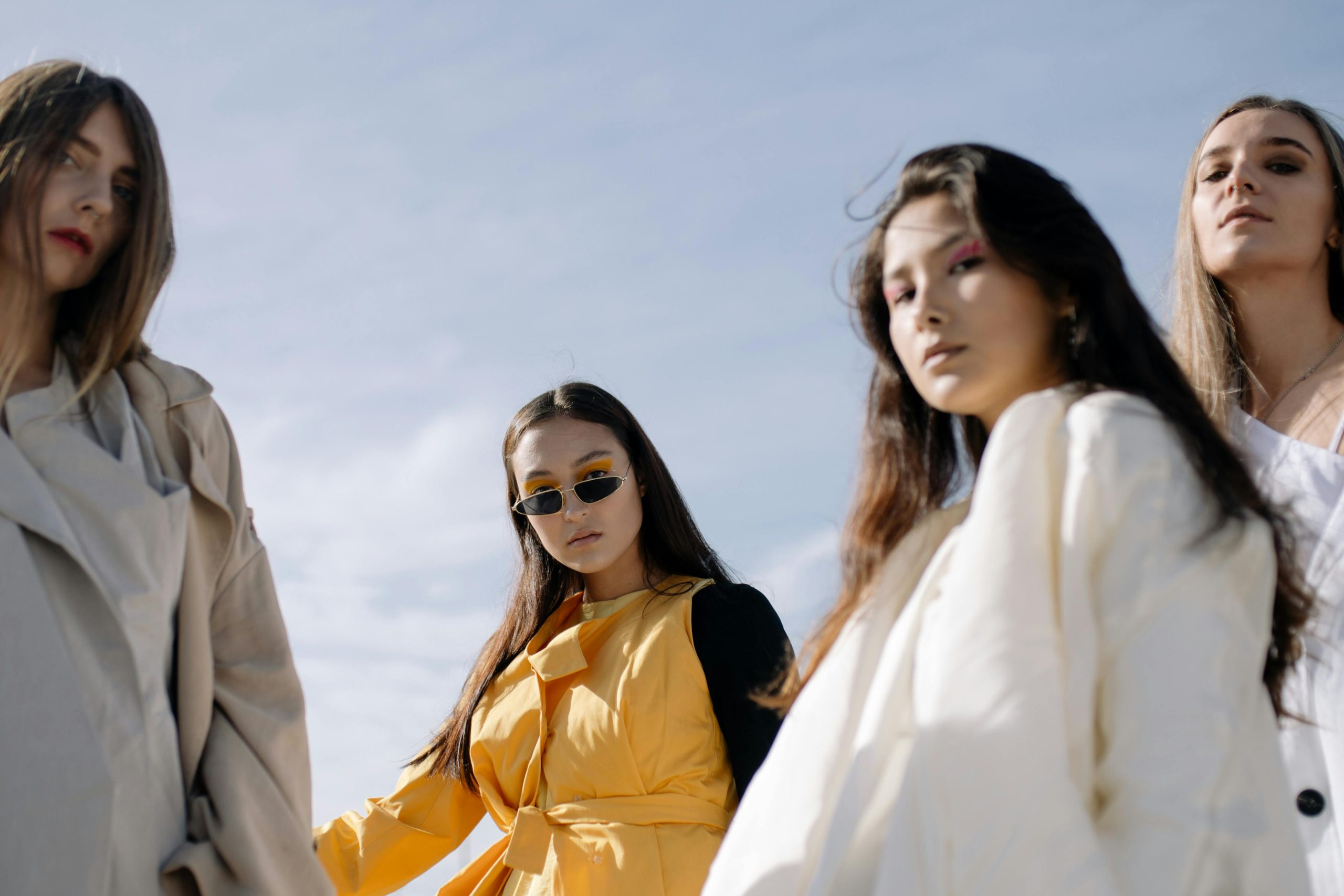 Abiti casual: come scegliere il tessuto giusto